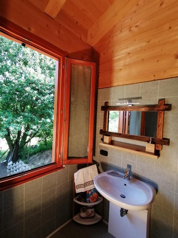 Agriturismo Bio Apipoli Lucino المظهر الخارجي الصورة