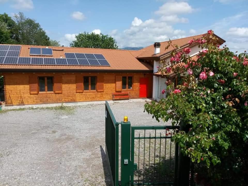 Agriturismo Bio Apipoli Lucino المظهر الخارجي الصورة