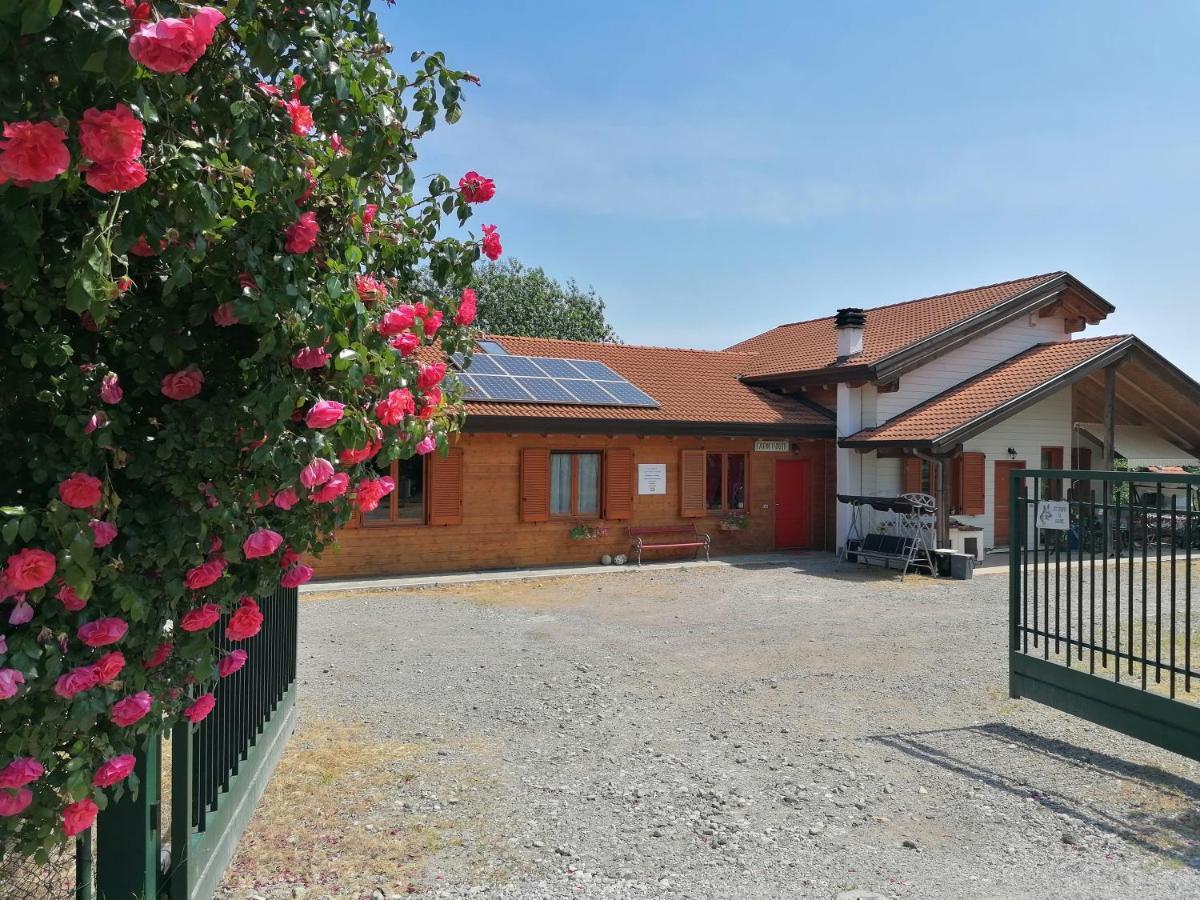 Agriturismo Bio Apipoli Lucino المظهر الخارجي الصورة
