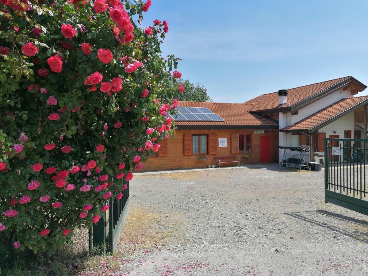 Agriturismo Bio Apipoli Lucino المظهر الخارجي الصورة