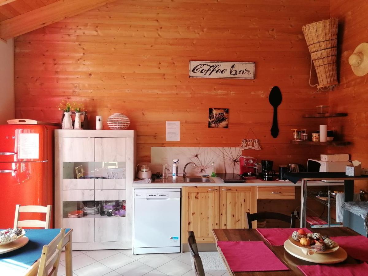 Agriturismo Bio Apipoli Lucino المظهر الخارجي الصورة