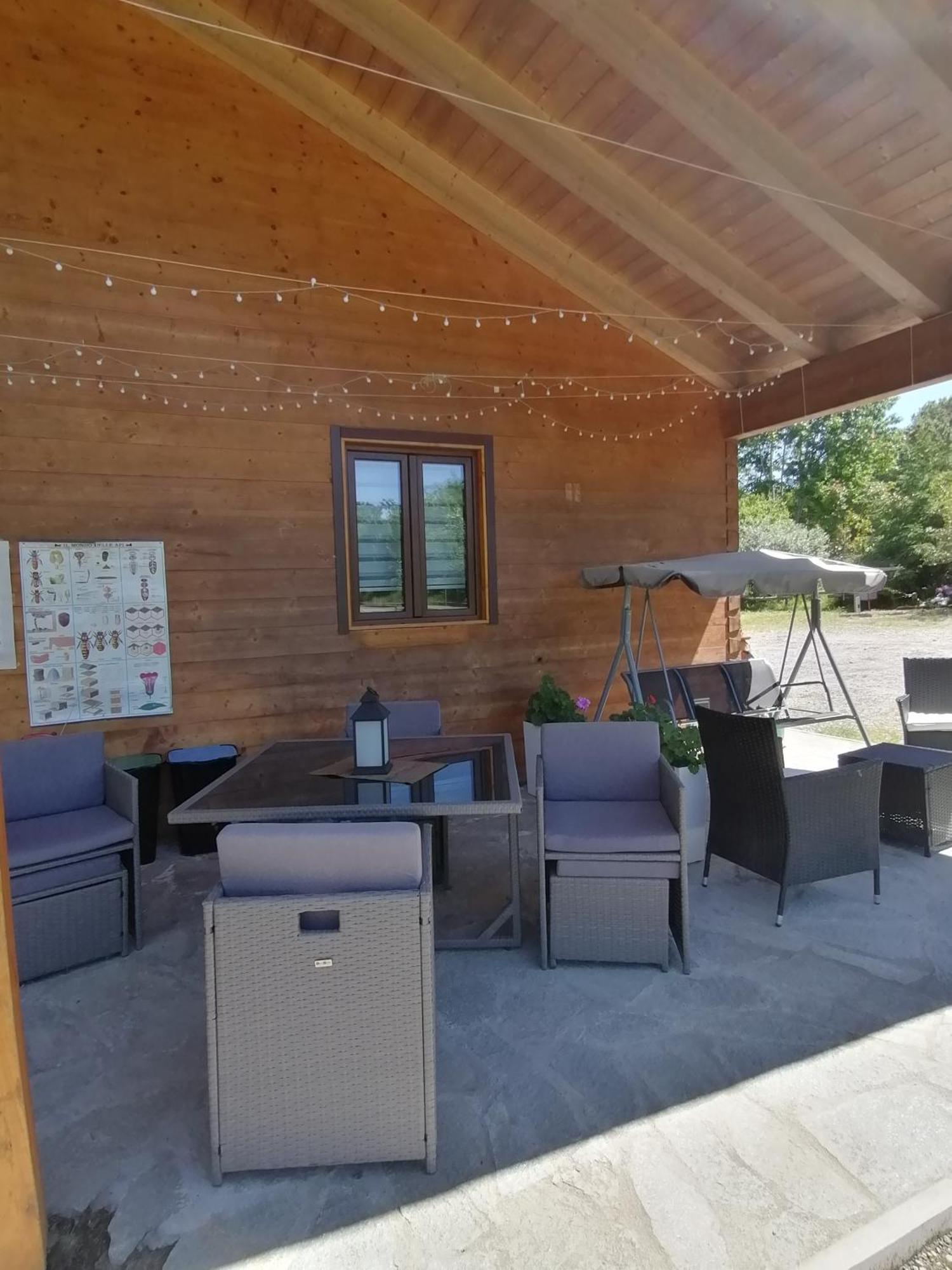Agriturismo Bio Apipoli Lucino المظهر الخارجي الصورة